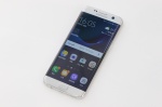 5.5 吋的競賽！Samsung Galaxy S7 Edge 與 iPhone 6s Plus PK 實機質感