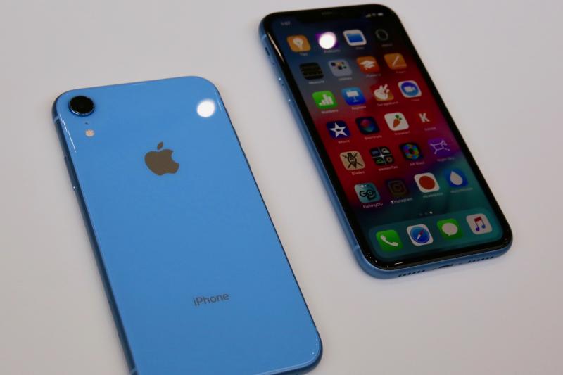 蘋果「親民版」iPhone XR 今 15:00 開放預購！4 項購機訊息該瞭解