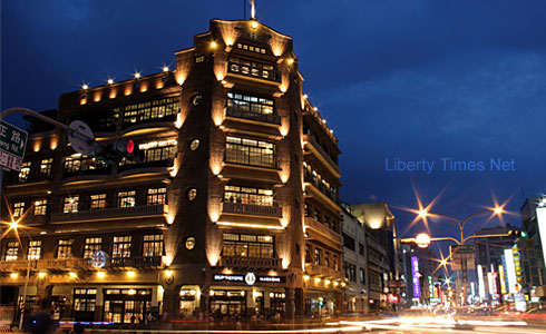 台南林百貨
獲設計大獎