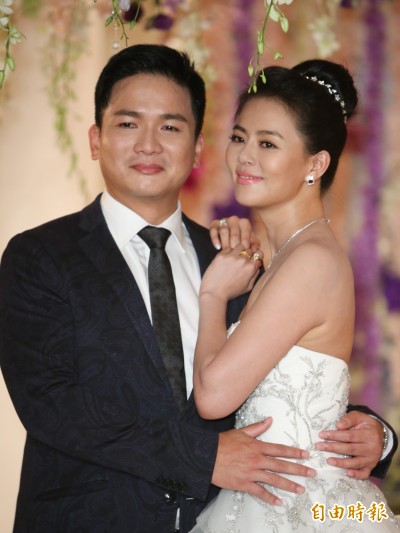 （影音）劉香慈嫁做藥廠少奶奶 婚紗讓肚皮現形了