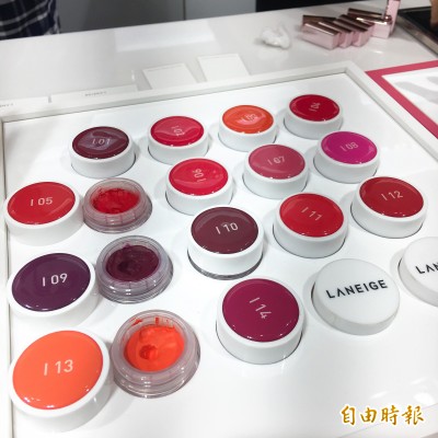 (影音)明洞美妝不可錯過! 訂製雙色唇膏800元搞定 (影音)明洞美妝不可錯過! 訂製雙色唇膏800元搞定