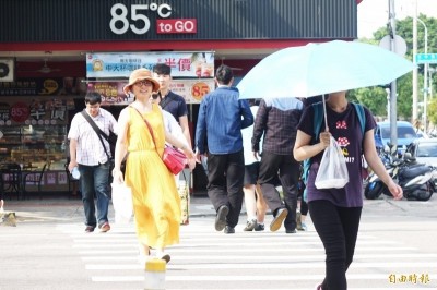 矮化蔡英文「台灣當局領導人」 陳斐娟轟爆85度C忘本 矮化蔡英文「台灣當局領導人」 陳斐娟轟爆85度C忘本