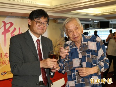 96歲常楓沒保險 參加周遊婚禮直呼:活受罪 96歲常楓沒保險 參加周遊婚禮直呼:活受罪