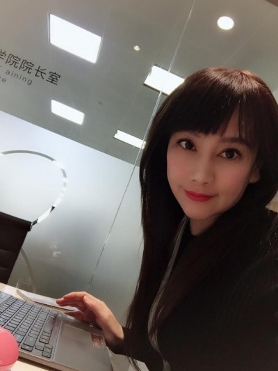 子宮長滿腫瘤瀕死 陳子璇重啟臉書報平安 子宮長滿腫瘤瀕死 陳子璇重啟臉書報平安