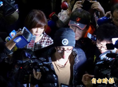 狄鶯怒了!孫安佐公開炫耀十字弓 恐怖下場曝光 狄鶯怒了!孫安佐公開炫耀十字弓 恐怖下場曝光