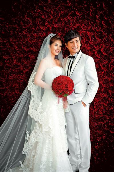 2012年5月孫協志和韓瑜結婚，婚紗照幸福洋溢。（賈永婕婚紗提供）