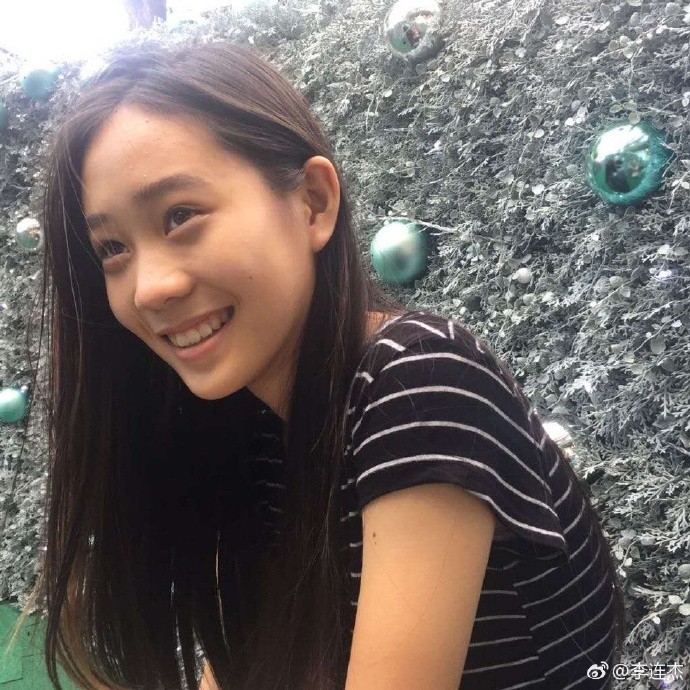 李連傑14歲愛女素顔照曝光 網友跪喊「嶽父大人」