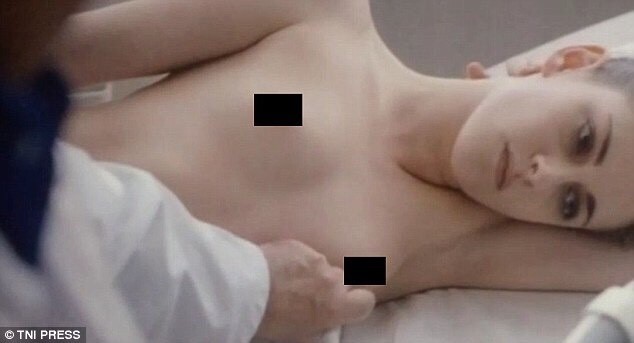 暮光女拍片剔毛裸上身 露點照流齣