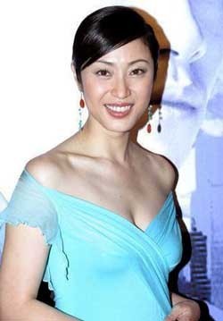 50歲港姐剩女 形單影隻隻有「他」陪