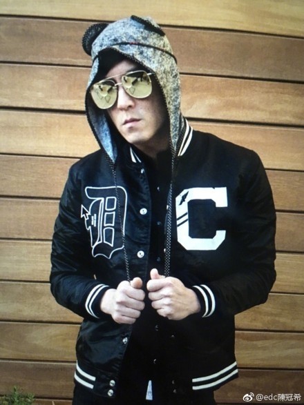 陳冠希又有新女人？ 大方歡迎「美女們」