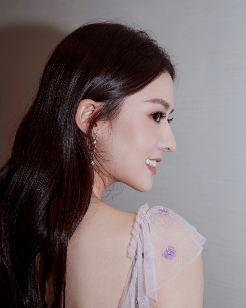 吳剋群女友薄紗絕美飄仙味 登紅毯發願演瘋女人