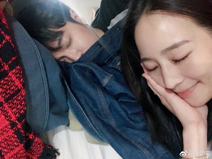 張鈞甯齣賣好友睡相 吳青峰絕地反擊超狠