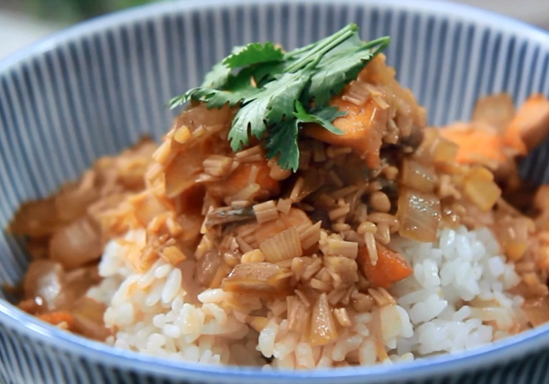 鮭魚滷肉飯(影片)