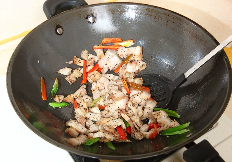 咸猪肉的腌制方法与吃法