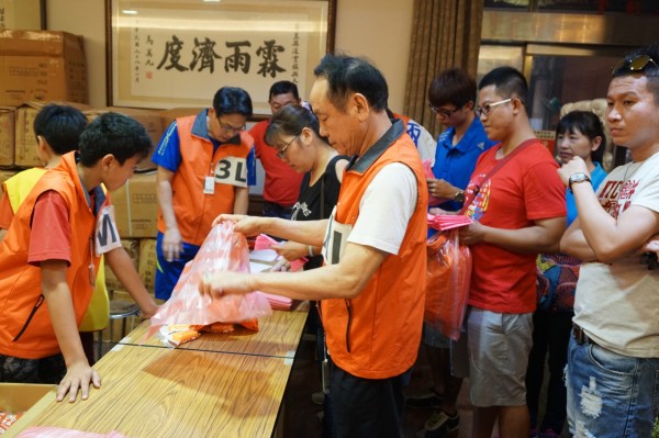 苗栗通霄拱天宮徒步進香,報名開跑。(圖由白沙屯媽祖婆網站提供)