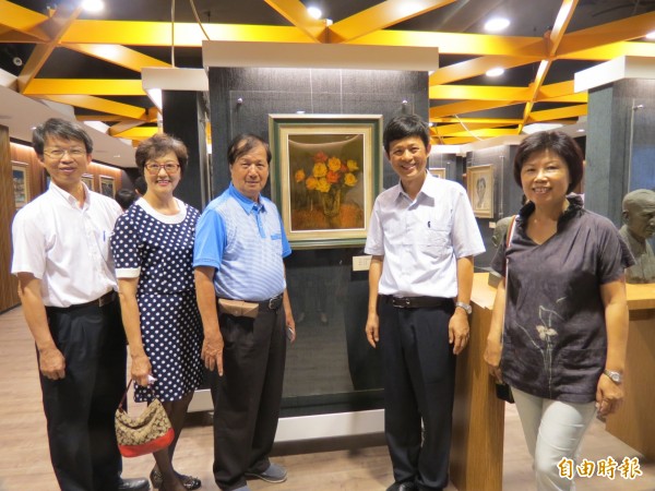 中教大實小5名歷任校長聯展,向學生傳承愛藝術的心。(記者蘇孟娟攝)