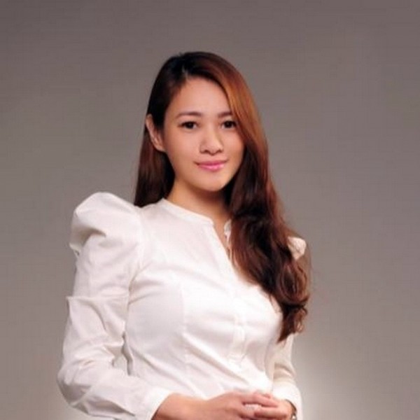 美女議員簡慈坊連任成功,因父親涉賄選,雲林地院判當選無效。(記者廖淑玲翻攝)