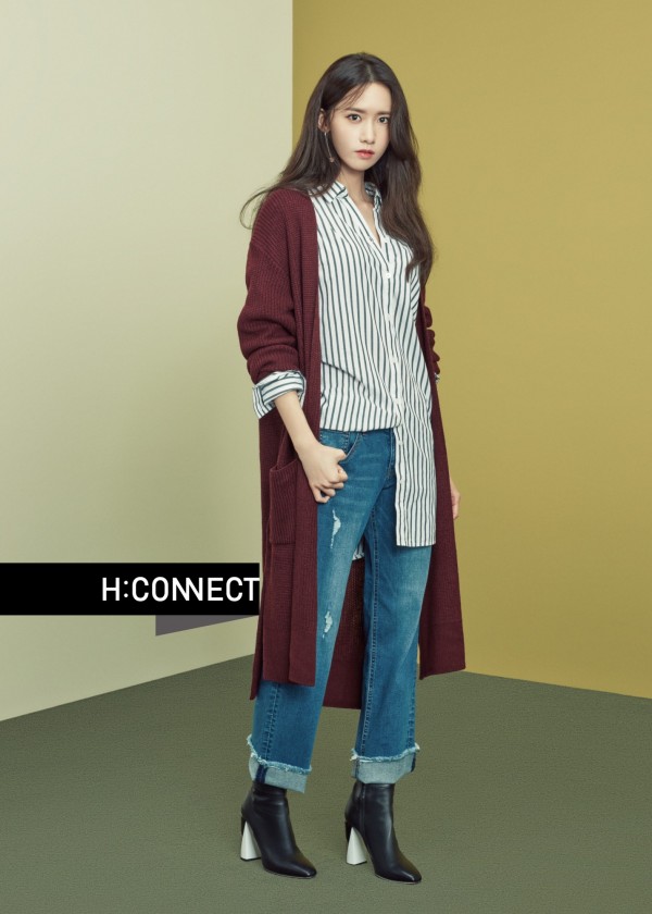 H:CONNECT代言人潤娥,演繹品牌以軍裝為發想的秋冬新趨勢。(H:CONNECT提供)