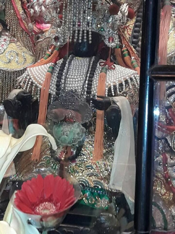 媽祖神蹟?北港媽祖婆與白沙屯媽祖婆「手牽手」。(白沙屯媽祖婆網站提供)