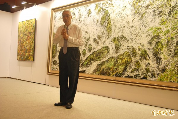 國民黨現金不足,7月恐怕發不出薪水給黨工,吳敦義說,洪秀柱「不能撒手不管,我想她應該知道怎麼樣負責任。」(記者張安蕎攝)