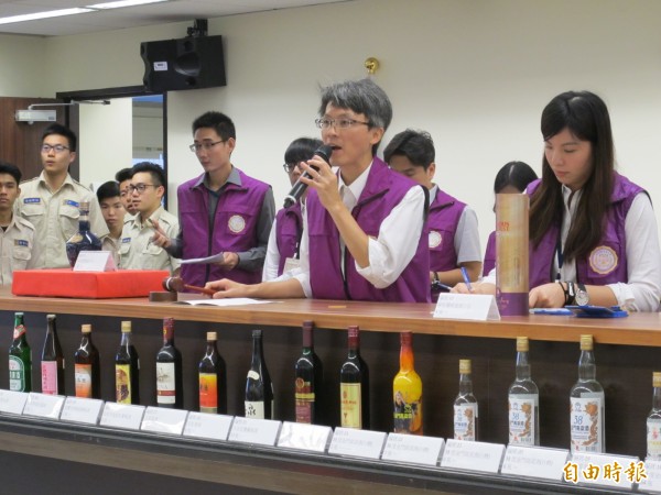 行政執行署執行官的工作還包含負責拍賣政府查封的動產與不動產。(記者陳慰慈攝)