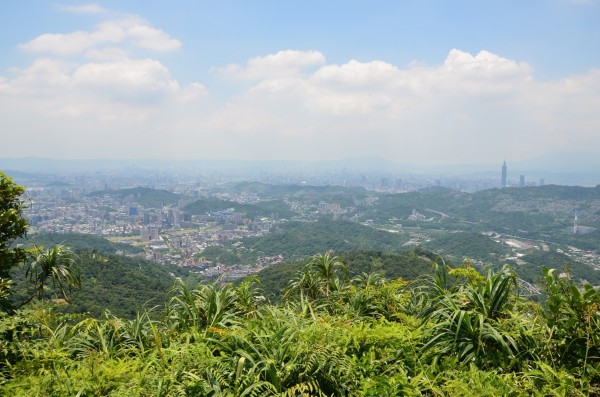 深坑區猴山岳步道。(觀光旅遊局提供)