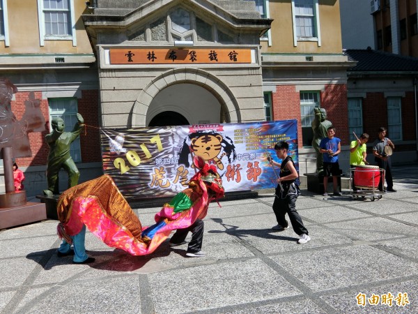 學員獅陣演出。（記者廖淑玲攝）