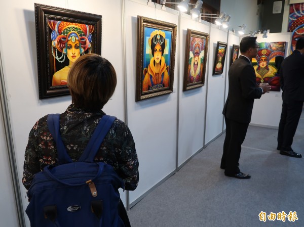 「2017宏都拉斯畫展–台宏藝起」今起在台北市長官邸展出,將持續三天。(記者呂伊萱攝)
