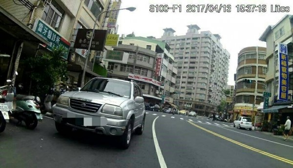 警方建議人頭車主，儘速辦理過戶。（記者洪定宏翻攝）