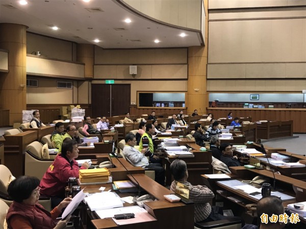基隆新市政大樓預算案,引起藍綠議員激烈爭辯。(記者林欣漢攝)