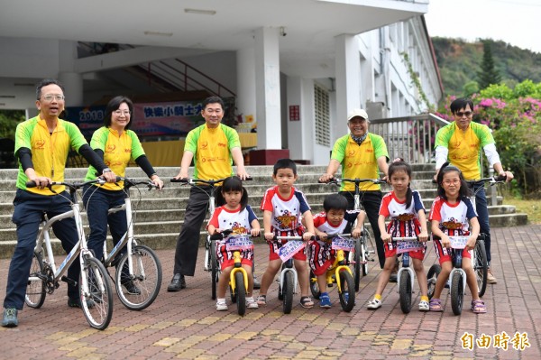 兒童單車賽盼創新墾丁旅遊體驗。（記者蔡宗憲攝）