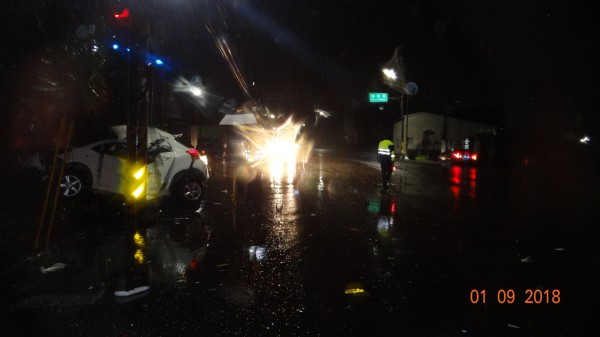 酒駕釀禍!彰化和美發生酒駕意外,自小客車追撞電動自行車,造成兩名越南女移工不治。(記者劉曉欣翻攝)