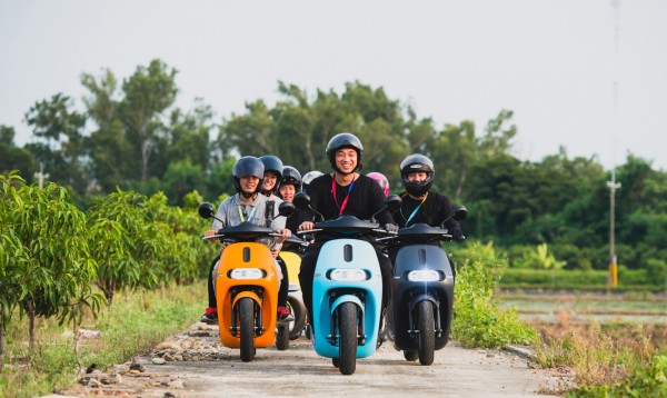 Gogoro 電動機車繼去年底進軍彰化、嘉義後,本月27日將再把觸角往南延伸,進軍國境之南屏東,在屏東太平洋百貨開出南屏門市。(圖由Gogoro提供)