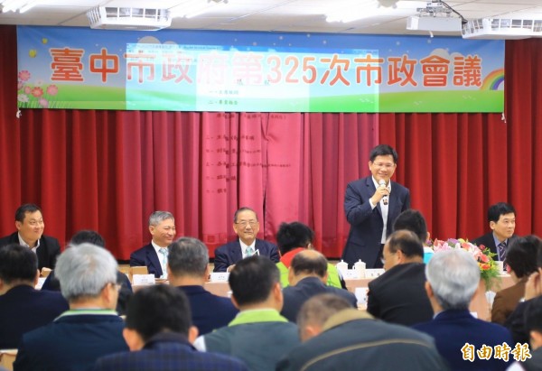 國民黨杯葛總預算,林佳龍怒批「少數霸凌多數」,不符民主程序。(記者黃鐘山攝)