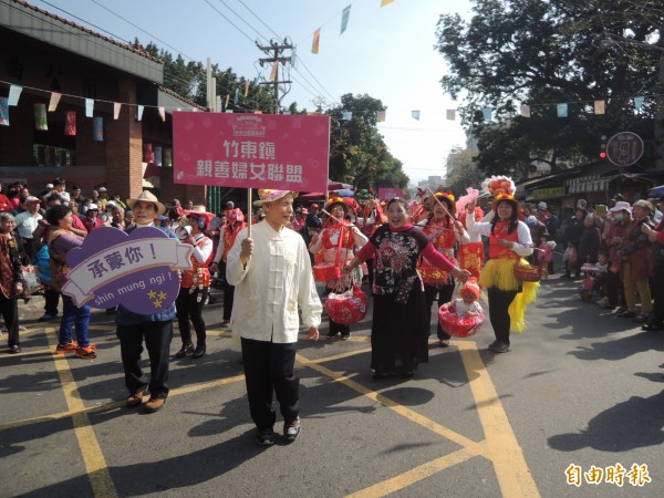 新竹縣竹東「天穿日」第54屆客家山歌比賽，3月7日（農曆正月廿日）將由藝術踩街活動揭開序幕，一連4天賽程將在客家戲曲公園舉辦。圖為去年資料照。（記者廖雪茹攝）