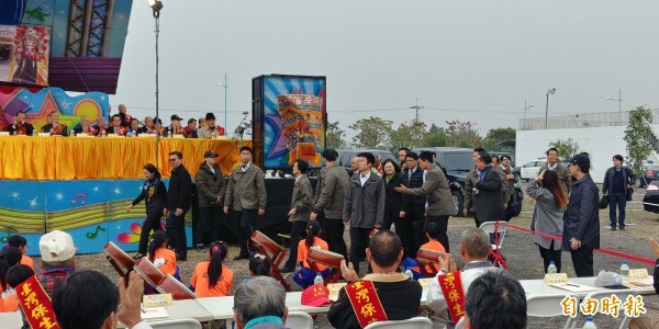 總統蔡英文到東港參加保生大帝信仰總會會員大會時，特別感謝民間力量。（記者陳彥廷攝）