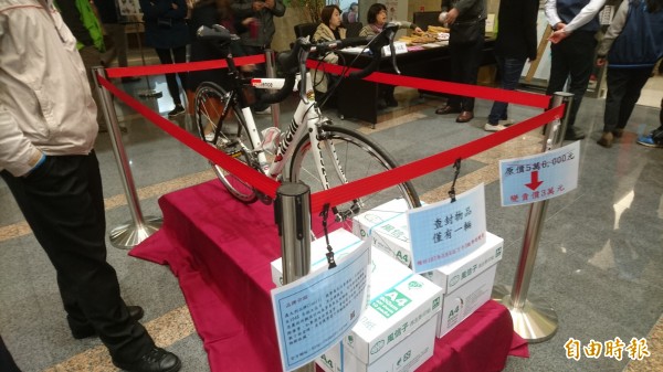 原價5萬6000元的Cinelli Experience公路車，下次也將以3萬超值價變賣。（記者黃捷攝）