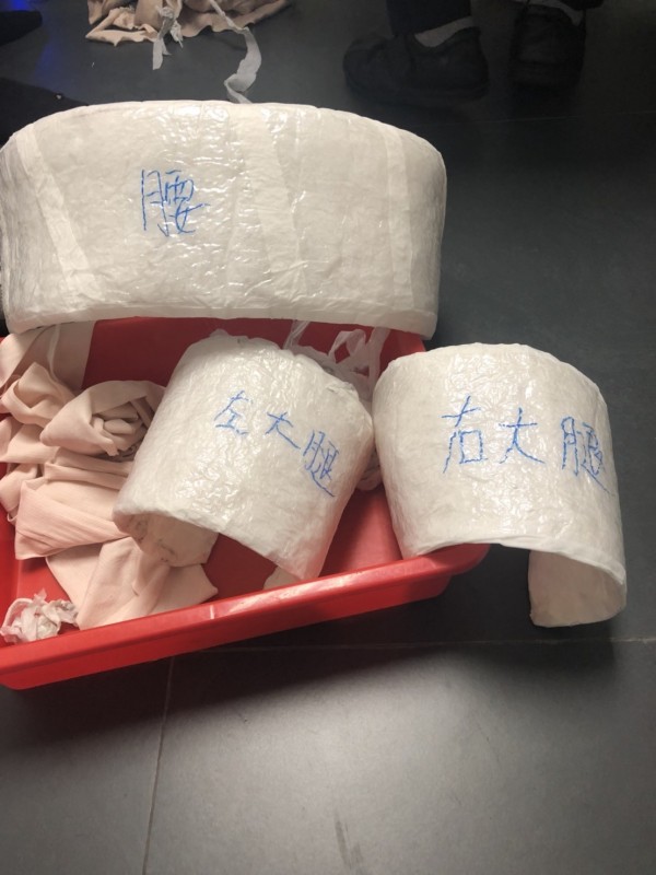 航警及台中關查獲大量毒品，為台中機場開航以來最大量。（記者洪臣宏翻攝）