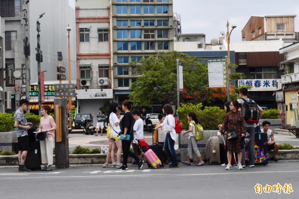 這兩天中國自由行觀光客仍多。（記者蔡宗憲攝）