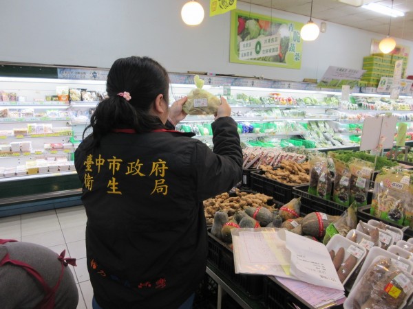 把關元宵食安，台中市抽檢相關產品。（圖：食安處提供）