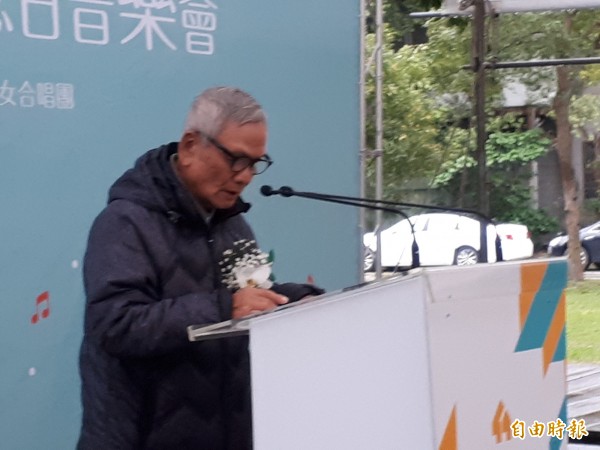 86歲的鄭詩禮述說228事件發生的情形和後續台灣景況。（記者洪美秀攝）