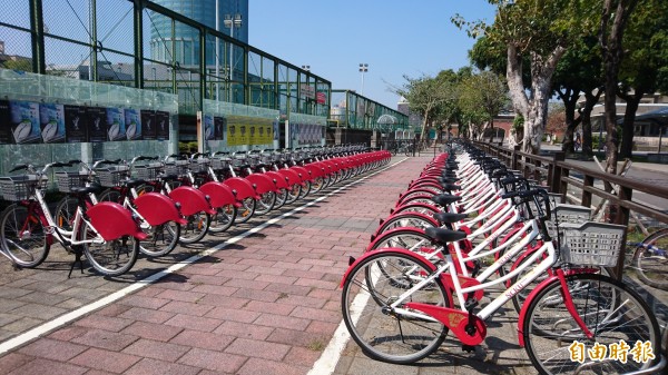 成功大學校園自有公共自行車系統CK-Bike上路。(記者劉婉君攝)