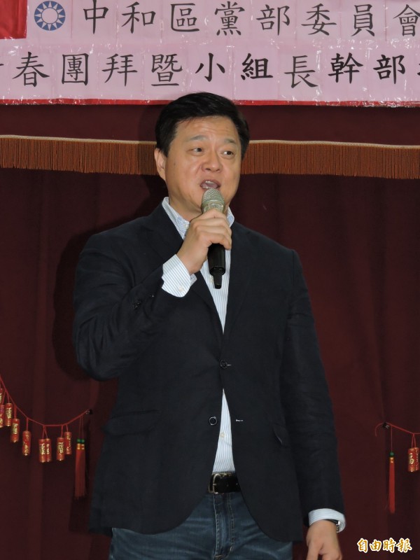 有意爭取國民黨新北市長提名的前台北縣長周錫瑋今天證實，朱立倫曾經登門拜訪三次，「柔性勸退」。（記者賴筱桐攝）