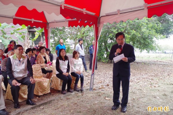 嘉義市長涂醒哲等今出席動土典禮，期待樂齡運動遊樂園促進長輩平衡、肌力，更健康。（記者王善嬿攝）