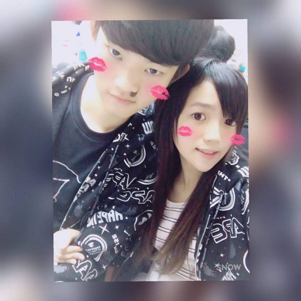 遇害港女潘曉穎(右)與涉嫌行凶的男友陳同佳合照。(翻攝臉書)