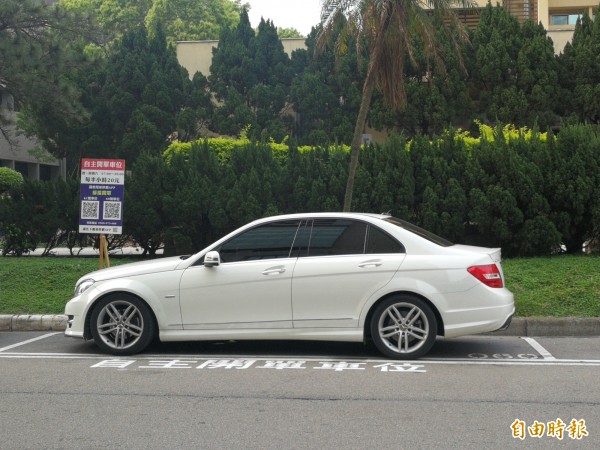 桃園市府試辦停車自主開單，頗受民眾好評。（記者許倬勛攝）