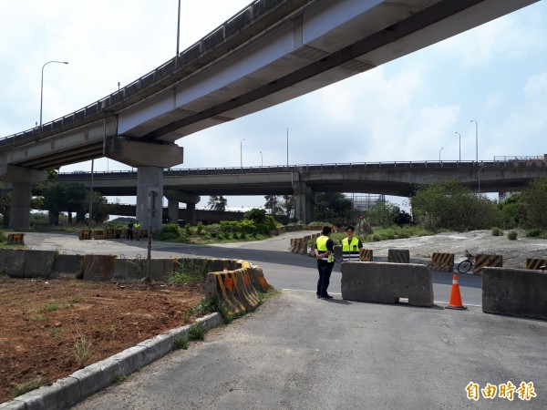 新竹市政府舉行新竹左岸4大進出口的景觀改造工程,未來將提供人車分道的安全動線,讓民眾更易來到左岸,享受運動休閒廊帶的各項設施。(記者洪美秀攝)