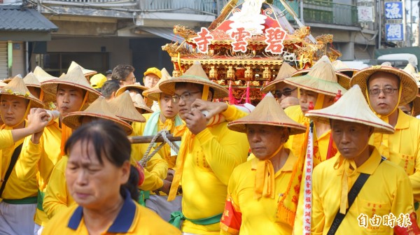 小琉球碧雲寺祭祀觀音媽。（記者陳彥廷攝）