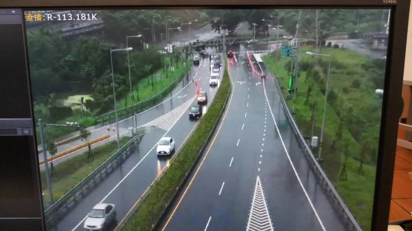 蘇花改東澳路段出現北上返鄉車潮。（圖由公路總局提供）