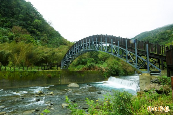 觀旅局推出「烏來福山部落悠遊行─溪遊德拉楠」行程，優惠價僅999元。（記者翁聿煌攝）